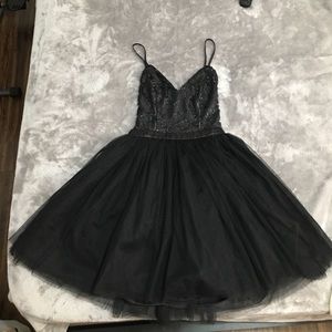 Miss Avenue Mini dress